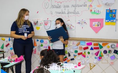 Estudantes criam os brasões de suas famílias!