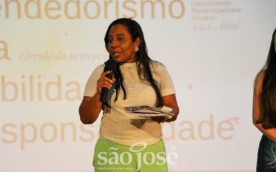 Funcionários e professores participam de manhã de capacitação no Instituto São José