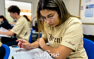 📚 Simulados preparam estudantes para os principais vestibulares do Brasil