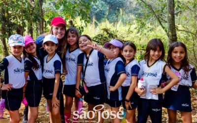 Saída Pedagógica dos Alunos do 2º e 3º Ano: Conexão com a Natureza e Aprendizado